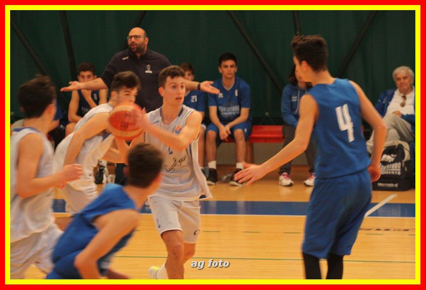 170407 basketU16 102_tn.jpg